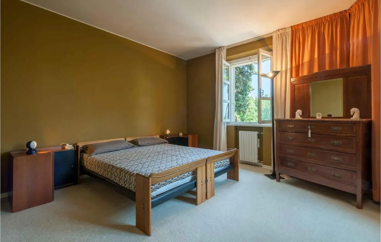 6 Bedroom Cozy Home In Rimini Holiday home