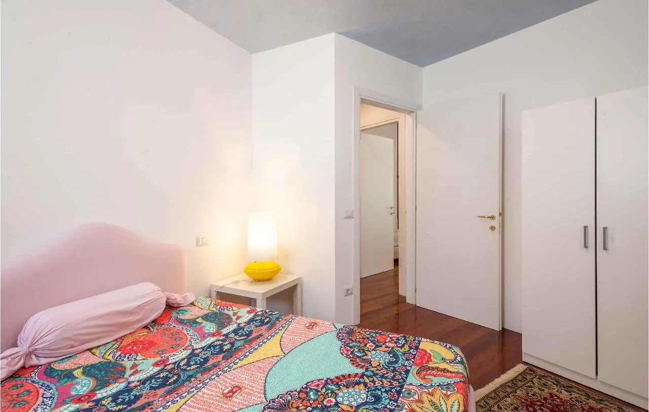 6 Bedroom Cozy Home In Rimini Holiday home
