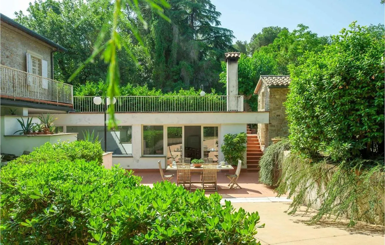 6 Bedroom Cozy Home In Rimini