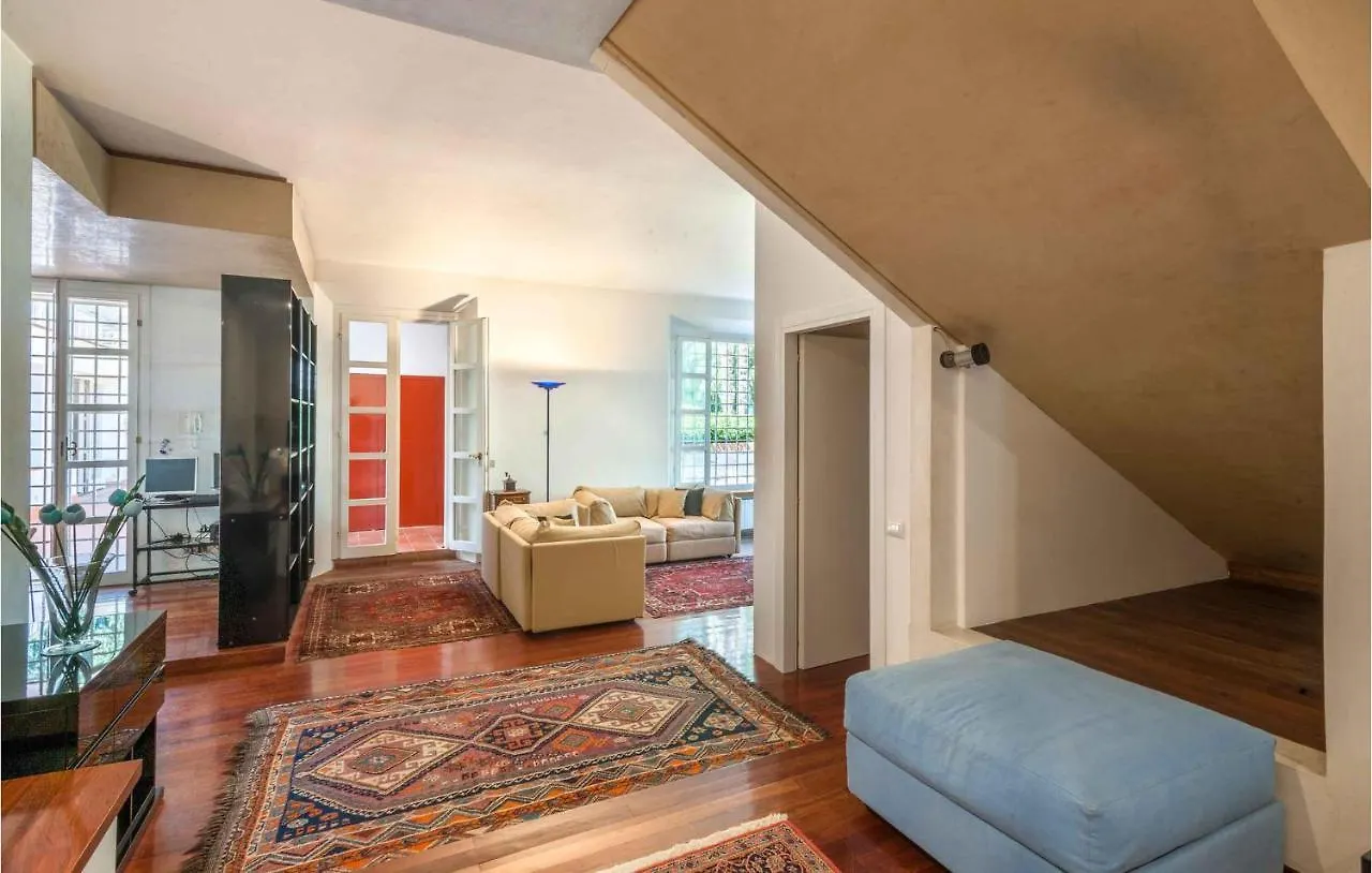 Holiday home 6 Bedroom Cozy Home In Rimini
