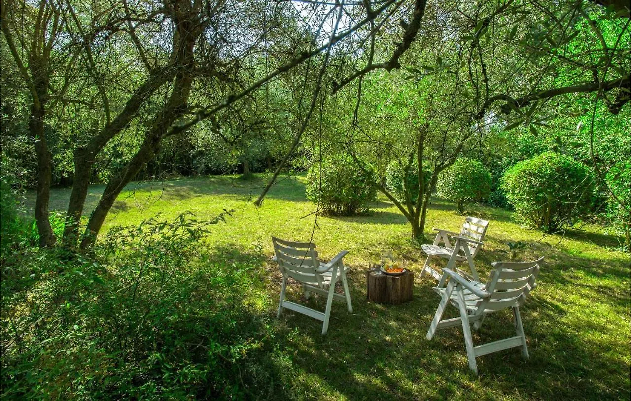 Holiday home 6 Bedroom Cozy Home In Rimini