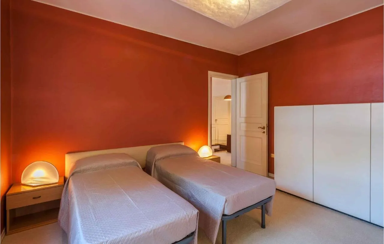 6 Bedroom Cozy Home In Rimini Italy